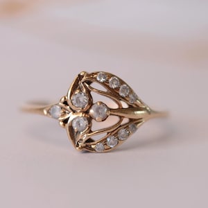 Vintage 1999 9ct Gold Cubic Zirconia Ring Fully Hallmarked