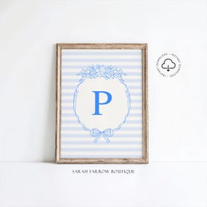 Letra P imprimible, regalo para bebé niño, arte de pared para habitación infantil, póster inicial de estilo vintage, arte de pared marfil y azul, arte de letras del alfabeto, decoración de guardería P