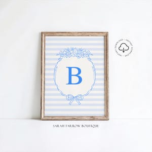Letra B imprimible, regalo para bebé niño, arte de pared para habitación infantil, póster inicial de estilo vintage, arte de pared marfil y azul, arte de letras del alfabeto, decoración de guardería B