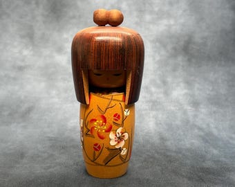 Miyajima Muhitsu Kokeshi Doll, Vintage Wooden Sosaku Kokeshi