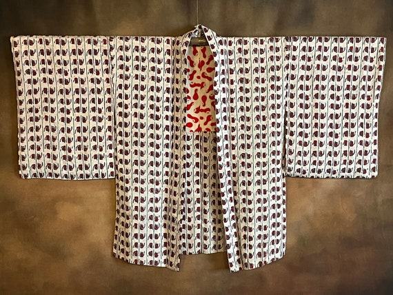 Japanese Haori Kimono, Red & Grey Pattern Silk Li… - image 1