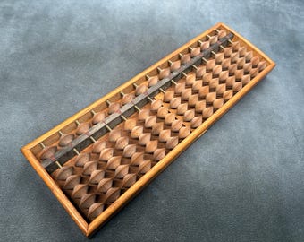 Boulier japonais vintage à 17 tiges - 35,5 cm Boulier japonais vintage à 17 tiges - 35,5 cm