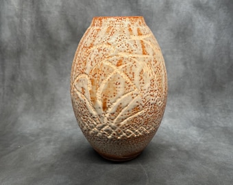 Große Vintage japanische Shigaraki Studiokeramik-Vase - strukturierte gesprenkelte Glasur mit Blattmotiv - moderner Mid-Century Mingei-Stil 3,5 kg