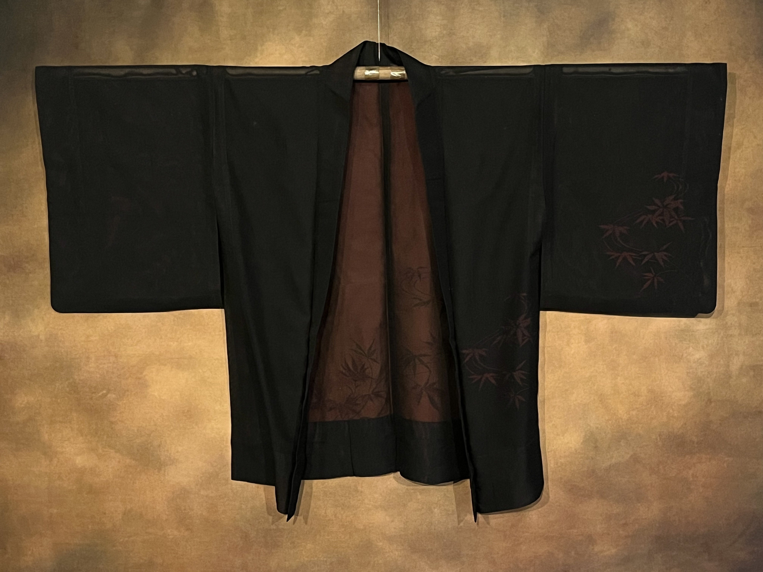 Japanese Haori Kimono, Seethrough Black With Red Leafy Decir Japanese Haori Kimono, Seethrough Black With Red Leafy Decir