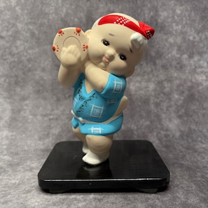 Vintage Japanese Porcelain Doll Figurine, Porcelain Japanese Ornament 19cm