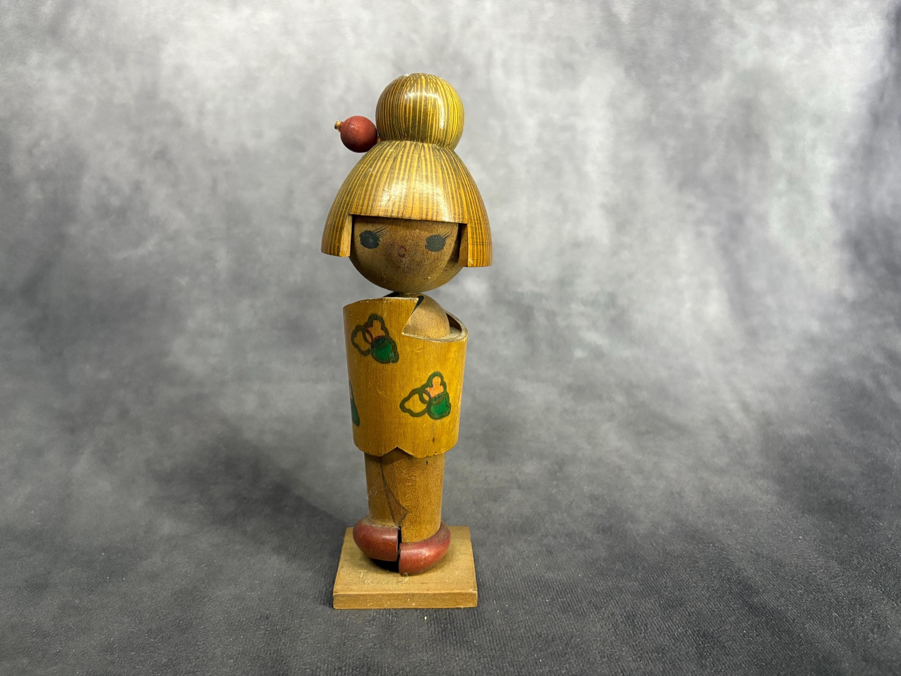 山川勇創作こけし、ヴィンテージ木製創作こけし、日本の手作り民芸品