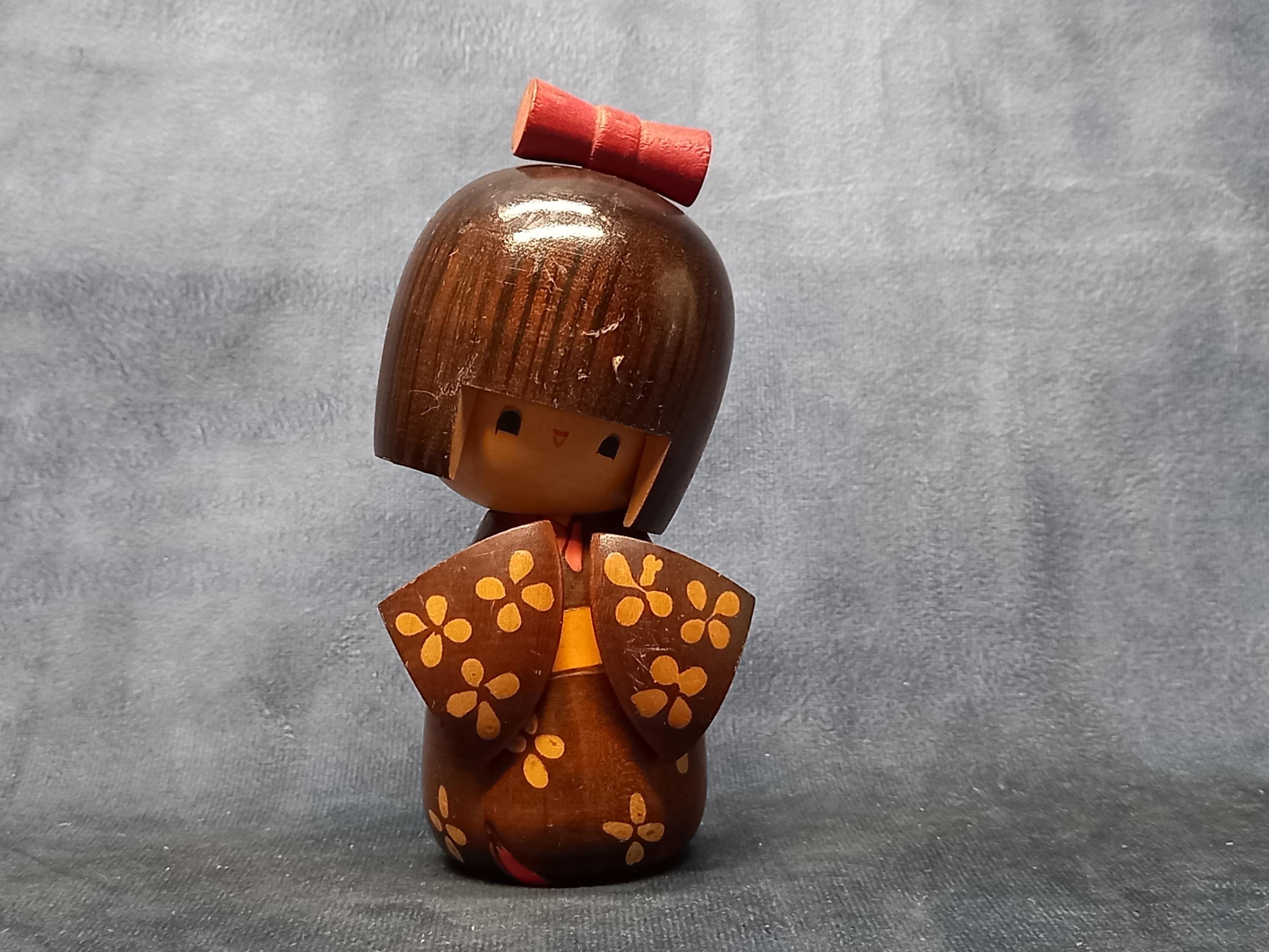 石田富雄創作こけし、ヴィンテージ木製創作こけし、日本の手作り民芸品