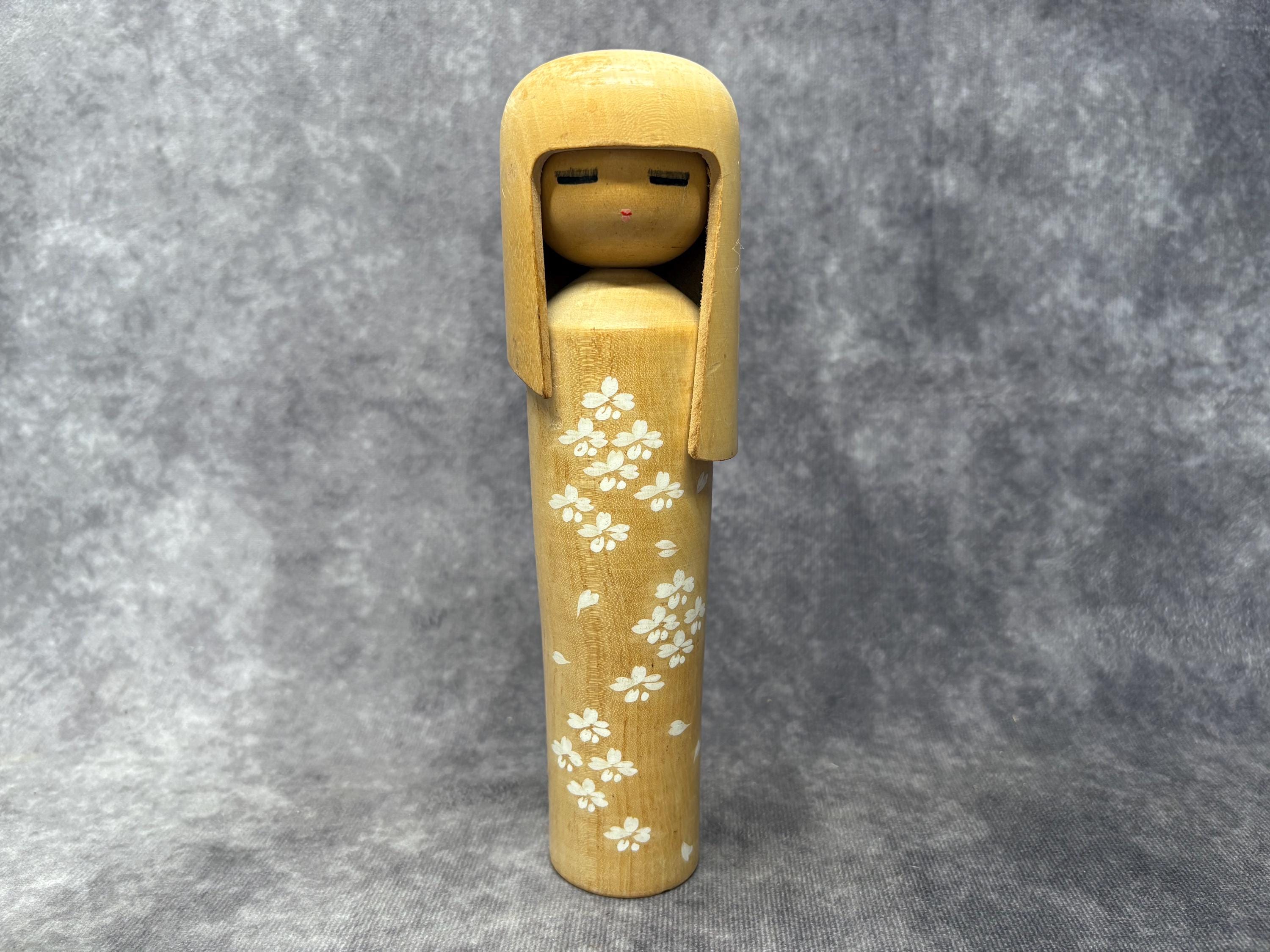 美 雅 ずっしり 無筆 Muhitsu こけし 創作 kokeshi doll Kokeshi dolls made by Yasuhiro Sato. He makes various types