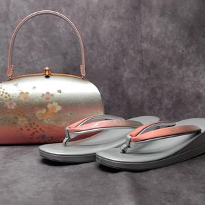 Sac Zanmai haut de gamme Furisode avec sandales Zori assorties, ensemble luxueux. Accessoires de kimono japonais vintage / Ensemble vêtement de cérémonie, chaussures et sac