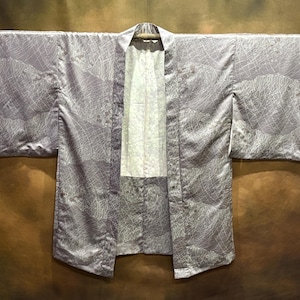Japanese Haori Kimono, Light Purple Shimmering Silk Lined Kimono Robe Vintage Kimono Jacket