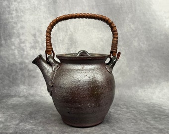 Japanese Studio Pottery Teapot, Mashiko Studio c1970’s Japanese Teapot Wabi Sabi