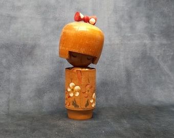 石田富雄創作こけし、ヴィンテージ木製創作こけし、日本の手作り民芸品