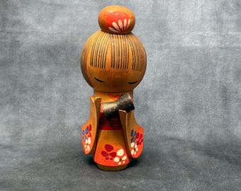 加藤正美 こけし人形 花模様 木製 日本製 Yahoo!オークション -「正美」(こけし) (日本人形)の落札相場