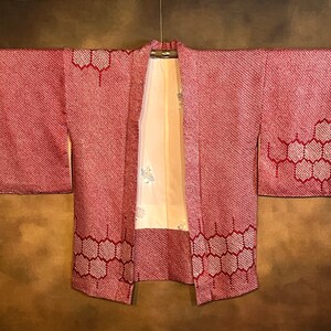 Japanese Shibori Haori Kimono, Bright Red on White Silk Lined, Kimono Robe Vintage Kimono Jacket Shobori (Tie Dye)