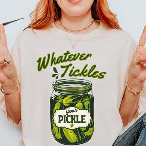 Was auch immer Ihre Gurke kitzelt T-Shirt, Unisex Comfort Farben Shirt, Vintage Dosengurken Shirt, Canning Shirt, lustiges Gurkenglas T-Shirt