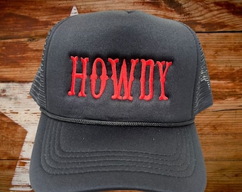 Howdy Trucker Hat – Black Mesh Cap with Red Embroidered Western Font