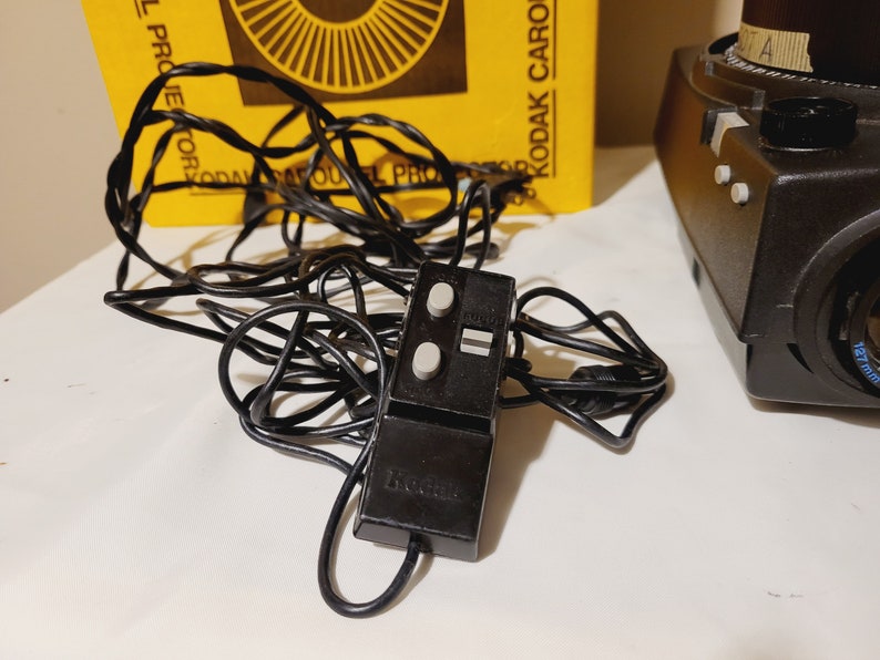 Kodak Carousel 750H Slide Projector New Solenoid New Light Bulb Tested
