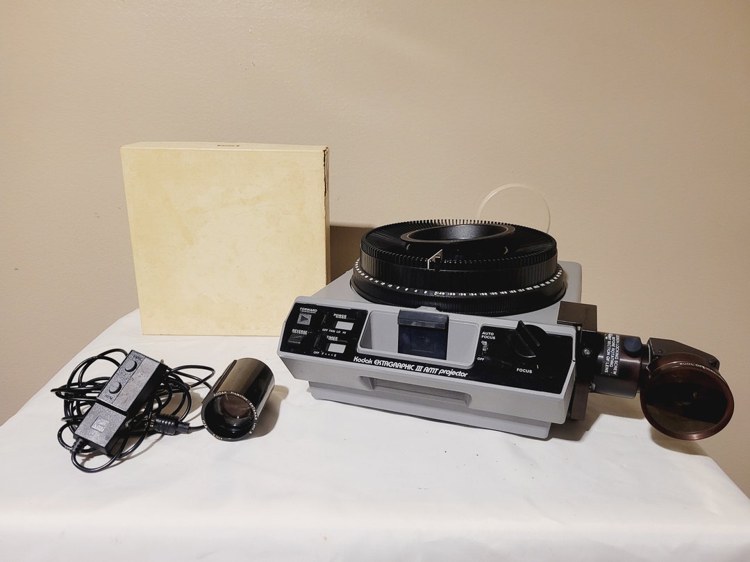 Kodak Ektagraphic III AMT Carousel Slide Projector Buhl Optical Lens