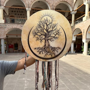 Tamburo sciamanico dell&#39;albero della vita da 18 pollici / Tamburo di meditazione artigianale / Strumento di guarigione spirituale / Design unico dell&#39;albero della vita