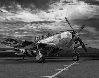 Republic P-47 Thunderbolt Print,aviation decor, pilot gift, wall decor, home decor, office decor,WWII fighter,warbird print,B&W print,art