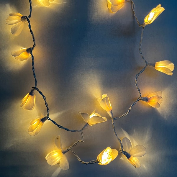 Unusual fairy lights rose blossom beige 20 lights 3 m long handcrafted from solid paper for indoor use