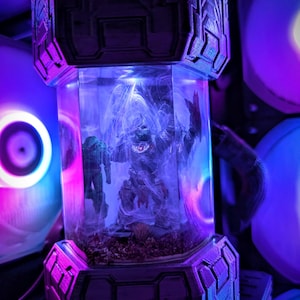 Halo 3 - Master Chief &#39;Believe&#39; themed resin lamp