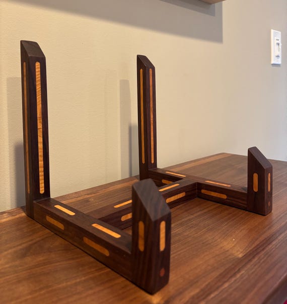 Vinyl Record Display Flip Rack: Walnut with Cherry Inlays
