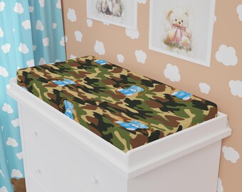Kamouflage Blue Whale Skötbäddsöverdrag | Camo Barnrum