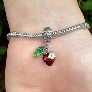 en argent fraise pour bracelets à breloques européens | Breloques en argent pour bracelet bijoux DIY