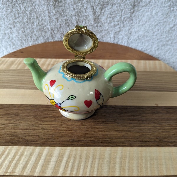 Vintage Porcelain Teapot Trinket/Pill Box