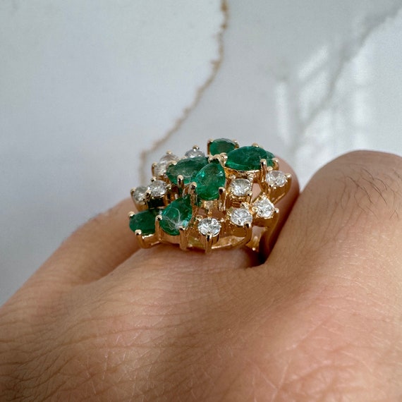 14K Emerald and Diamond Ring - image 3