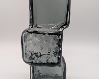 Vase „Drunken Bricklayer“ von Whitefriars, entworfen von Geoffrey Baxter – Zinn-Grau, 20,5 cm