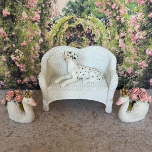 Miniature White Wicker Imitation (Resin) Settee/Sofa, 1:12 Cute, Vintage