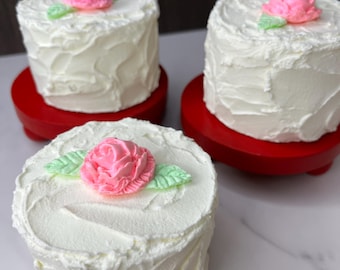 Bandeja decorativa para tartas en forma de mini rosas