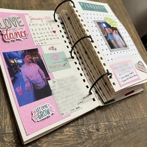Vintage Interactive Scrapbook for one year for boyfriend: Polaroid Album, Memory Book, Unique book for special pictures add your own notes