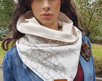 Knopfschal, Wickelschal, Loop, Stola, Winterschal, Accessoire, Dreieckstuch, Rechteckstuch, Baumwolle, Scarf, Lebensblume Weiß Beige Blau