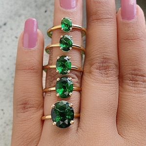 Oval Green Emerald stone engagement ring 12mm 10mm 9mm 8mm 7mm ring silver simulant Ring Solitaire ring Diamond ring Gift for her LL353