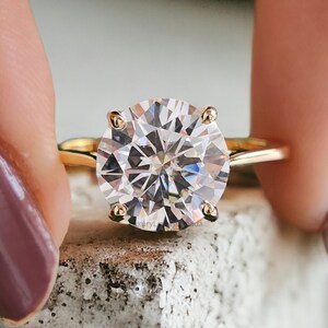 Round Moissanite Ring 925 Sterling Silver Moissanite Ring Wedding Engagement Ring Solitaire Moissanite Ring Moissanite Solid Gold Ring LL95