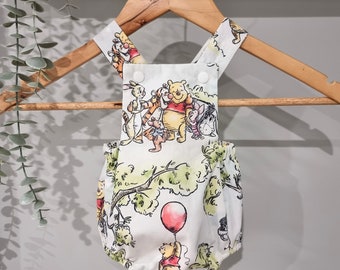 Winnie the Pooh Baby Romper, Winnie the Pooh Romper, Neutral Baby Shower Gift, Unisex Baby Romper, Baby Girl, Baby Boy, Handmade, Winnie