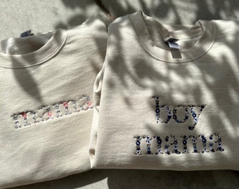 Custom Embroidered Floral Mama Embroidered Sweatshirt, Mama Crewneck, Mom Gift, Embroidered Sweatshirt, Custom Sweatshirt