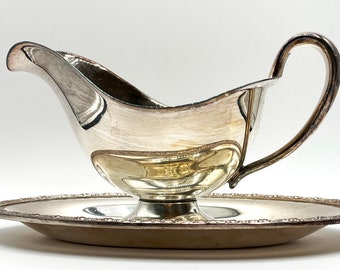 1940 American Silver Co. Silverplated Gravy Boat on a Tray, No 5713