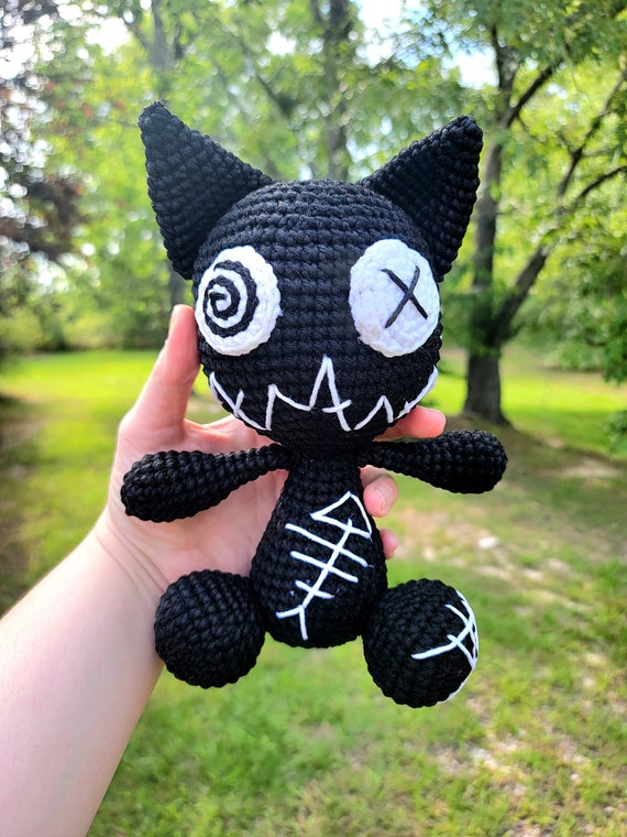 Black Void Zombie Cat Made to Order Handmade Creepy Cute Amigurumi Monochromatic Zombie Cat Medium Black and White Decor Cat Plush Etsy UK