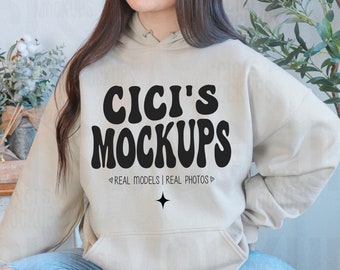 Mockup Gildan 18500 Sand, Mockup Gildan Sand, Mockup echt model, Mockup Hooded Sweater, Mockup G185 Sand, Mockup G185 Hoodie