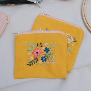 Minibolso vietnamita bordado a mano de Hoi An, monedero floral personalizado, bolsa tradicional con cremallera, billetera pequeña de regalo