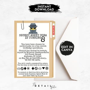 以下が含まれることがあります： 8歳の子供の誕生日パーティーの印刷可能な招待状。招待状には、帽子とサングラスをかけた秘密諜報員の漫画の画像が描かれています。招待状のテキストには、「秘密諜報員コーラは8歳になります」と書いてあります。