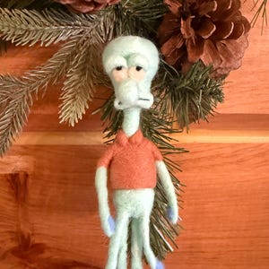 Felted Squidward ornament - handmade wool Squidward from SpongeBob SquarePants - gift for cartoon fans!