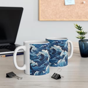 Taza con diseño de olas marinas, taza de café de cerámica con estampado de olas japonesas en azul y blanco, regalo minimalista para amantes del mar, 325 ml o 444 ml. imagen 6