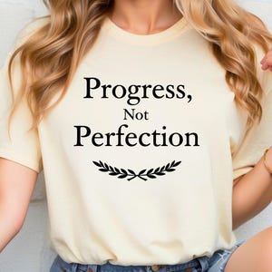 Progrès pas la perfection PNG SVG, santé mentale SVG, croissance personnelle Png, thérapie de la maladie mentale Png, gentillesse Png, soyez gentil png, Png positif