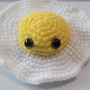 Crochet Fried Egg Amigurumi