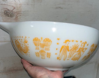 Vintage 1965 Pyrex Pumpkin Butterprint Cinderella Bowl 4 Qt #444